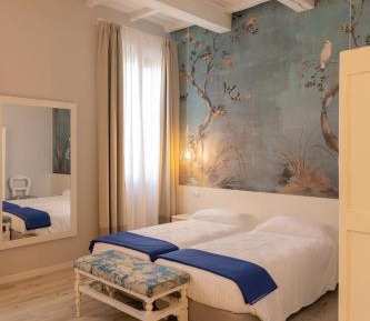 Deluxe Double or Twin Room with Garden View