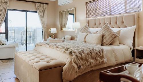 Double Room with Mountain View
