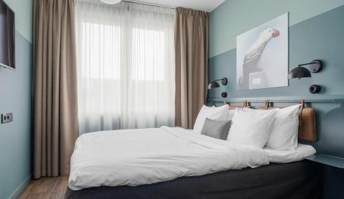 Economy Queen Room with Queen Bed - Non-Smoking