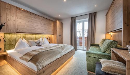 Family Room with Garden View