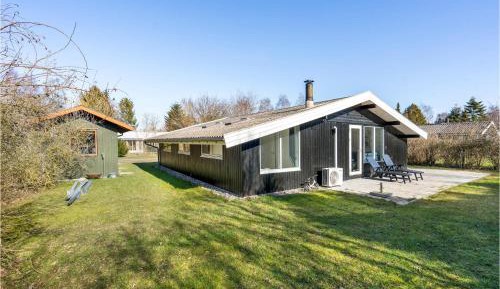 Four-Bedroom Holiday Home