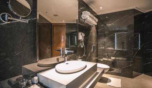 Twin Room - Free Drop to Golden Temple Once during stay and Evening Tea