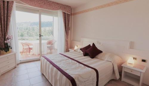 Superior Double/Twin Room Lake View