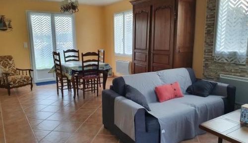 Holiday Home (6 Adults)