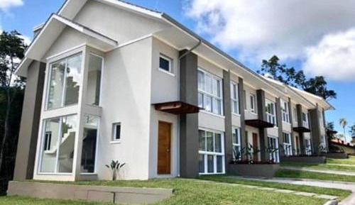 Three-Bedroom Townhouse