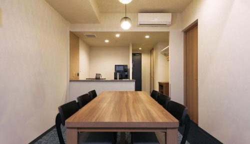 Executive Room for 6 People