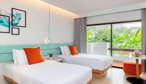 Premier Twin Room with Garden View