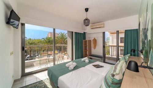 Quadruple Room with Balcony