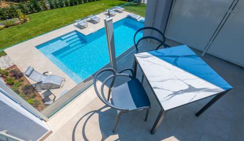 Four-Bedroom Deluxe Apartment