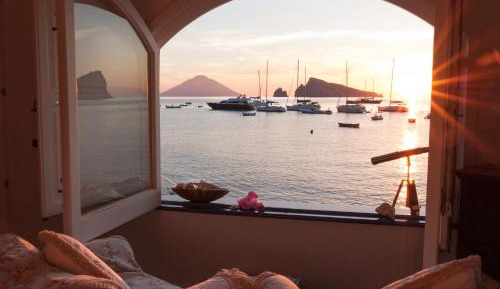 Villa - Beach Front