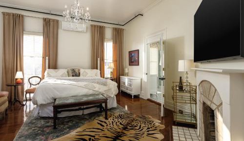 King Room with Spa Bath
