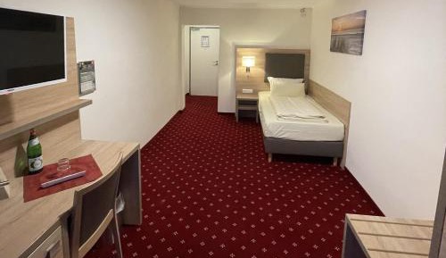 Deluxe Single Room