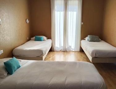 Triple Room with Balcony