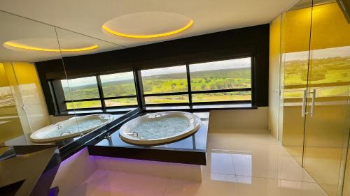 King Suite with Spa Bath