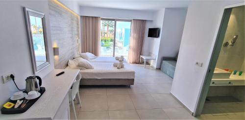 Deluxe Junior Suite with Garden View