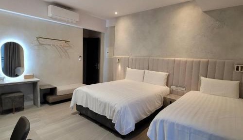 Triple Room with Private Bathroom