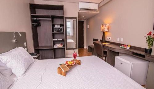 1 Queen Bed, Luxury Suite, Non-Smoking