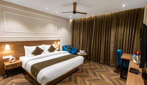 Superior King Room