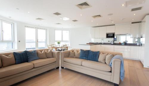 Two-Bedroom Apartment with Terrace