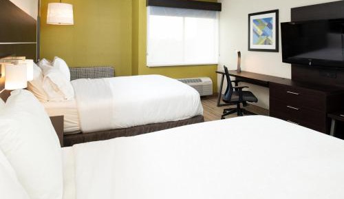 Standard Queen Room with Two Queen Beds