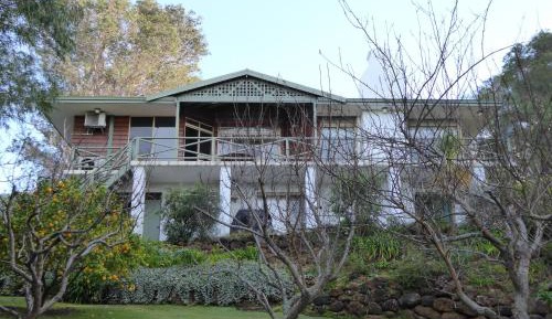 Three-Bedroom Holiday Home 