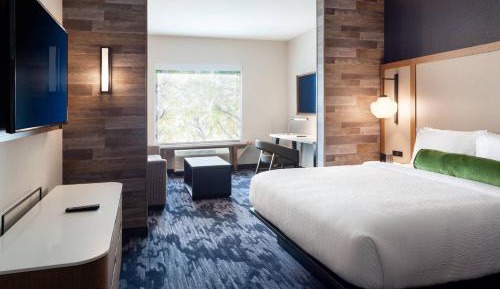 Executive King Studio with Sofa Bed