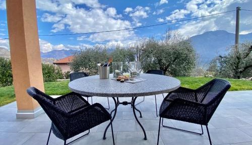 Apartment with Terrace