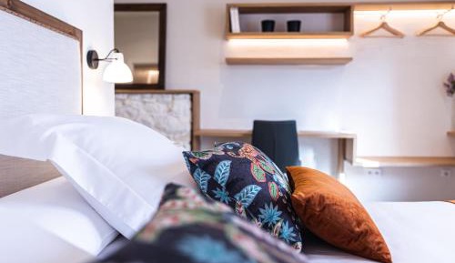 Double or Twin Room with Terrace