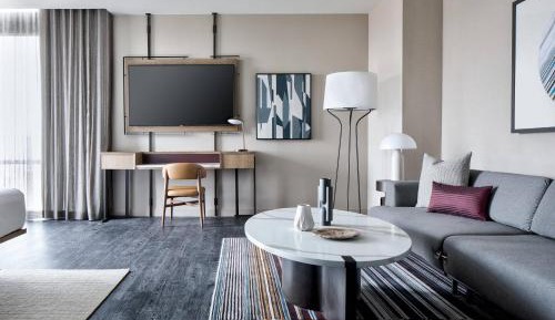 Junior King Suite