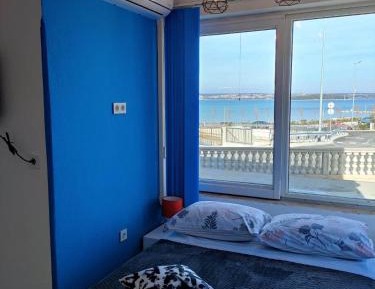 Studio with Sea View