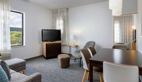 Two-Bedroom Suite