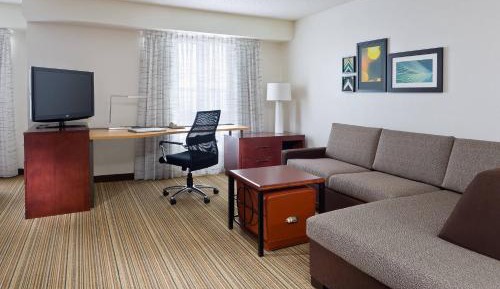 King Studio with Sofa Bed