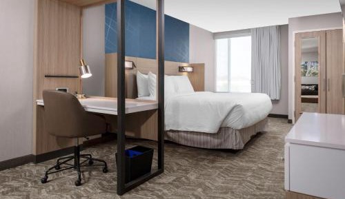 One Bedroom Studio Suite with King Bed, Trundle bed and city view