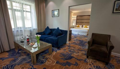 Suite with King Size Bed