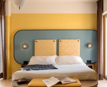 Deluxe Double Room with Balcony and Sea View