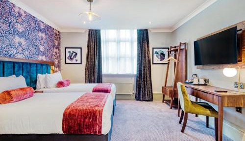 Standard Twin Room
