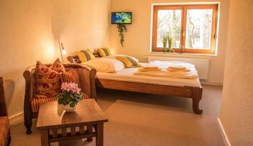 Economy Double Room with Shower 