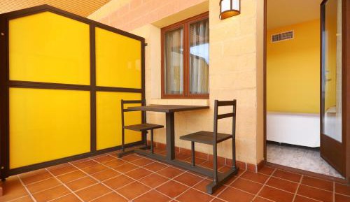 Single Room with Terrace