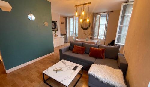 Apartment with Balcony