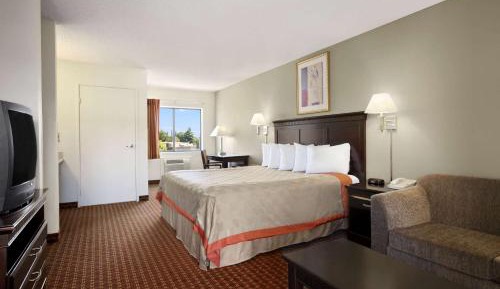 King Room - Non-Smoking