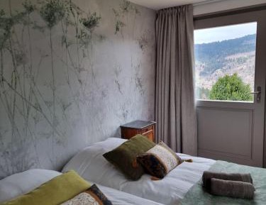 Triple Room with Mountain View