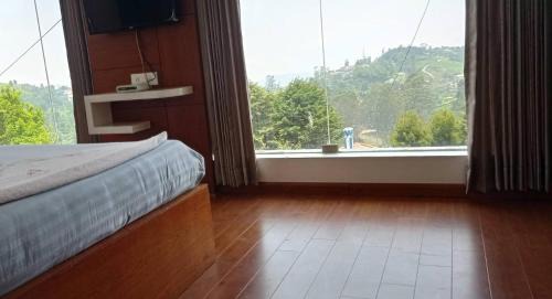 Double Room with Mountain View