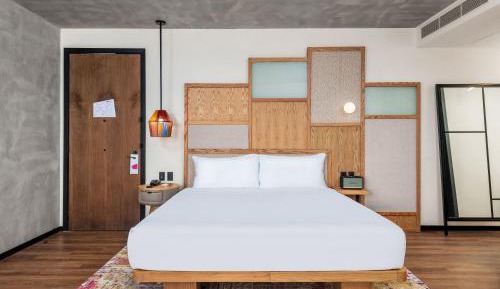 King Room with City View