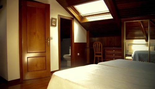 Quadruple Room with Private Bathroom