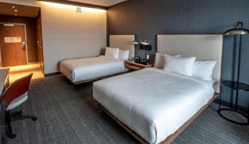 Double Queen Room