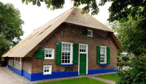 Three-Bedroom Holiday Home 