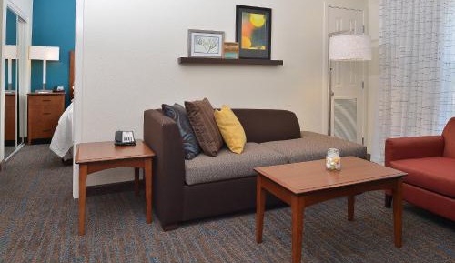 One-Bedroom Suite