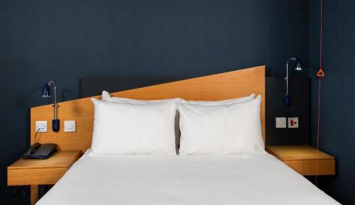 Double Room with Free Hot Breakfast - Accessible