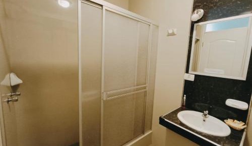 Single Room with Private Bathroom