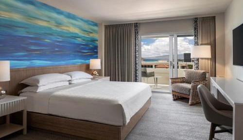 *Newly Renovated* Guest room, 1 King or 2 Double, Ocean view